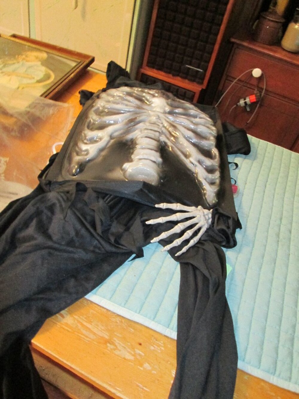 used mens Grim Reaper skelton 42 costume